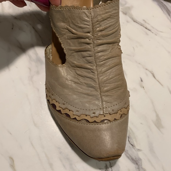 RIEKER Antistress Taupe Distressed Leather Ruched Bootie - Picture 4 of 12